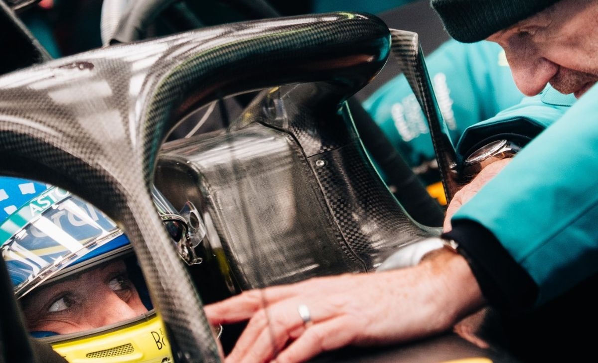 Alonso, Newey, AMR26