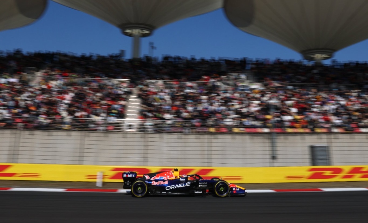 «Anche capovolta sarebbe uguale»: Verstappen affonda la sua Red Bull