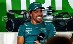 Anche i piloti di F1 «cantano Sanremo»?  Alonso partecipa al videoclip di Francesca Michielin - Anche i piloti di F1 ''cantano Sanremo«?  Alonso partecipa al videoclip di Francesca Michielin