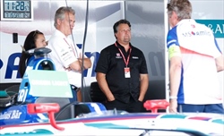 Andretti e il sogno F1. Michael spinge: «Non vogliamo aspettare il 2026, ci lascino scommettere» - Andretti