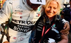 Angela Cullen ritorna al fianco di Hamilton in Ferrari? I dettagli - Angela Cullen ritorna al fianco di Hamilton in Ferrari? I dettagli