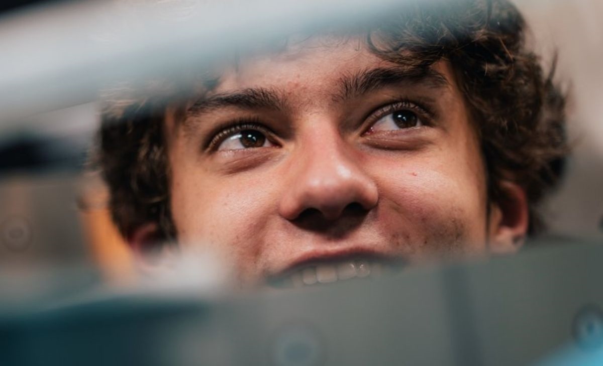 Antonelli avverte: la F1 2026 sarà una partita a scacchi a 300 all’ora