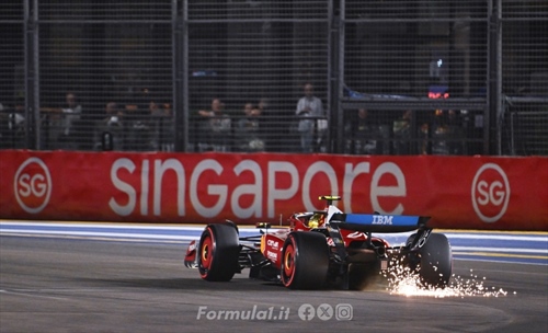 Antonelli graziato, Hamilton punito: il caso dei freni a Singapore - Antonelli graziato, Hamilton punito: il caso dei freni a Singapore