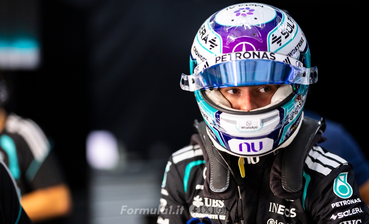 Antonelli guida le FP3 di Sepang davanti a Verstappen. Male le Ferrari