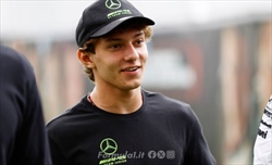 Antonelli si racconta: «La mia prima volta in un paddock di F1? Ero nascosto tra le gomme»