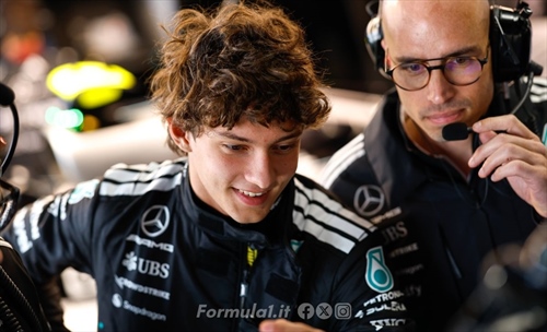 Antonelli soffre una Mercedes iperprotettiva - Antonelli soffre una Mercedes iperprotettiva