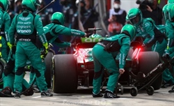 Aston Martin, la pioggia strappa un sorriso. Ma serve ancora duro lavoro - Aston Martin