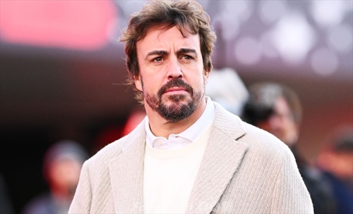 Aston Martin in difficoltà a Las Vegas, Alonso ammette: «Difficile capirci qualcosa»