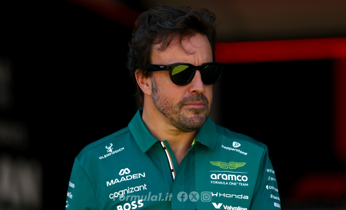 Aston Martin - Melbourne da incubo, problemi al motore Honda: lo sfogo di Alonso