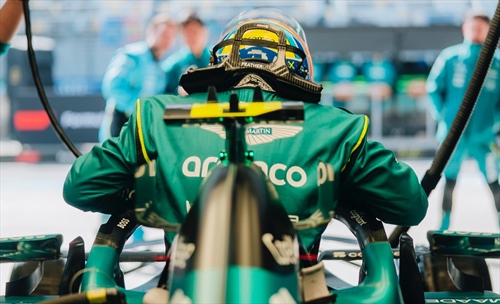 Aston Martin, verità amare: «La vettura è difficile, ci manca competitività» - Aston Martin, verità amare: «La vettura è difficile, ci manca competitività»