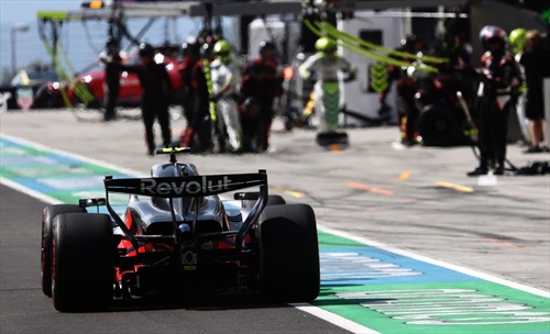 Audi congela lo sviluppo della Power Unit: nessun nuovo ADUO nel 2026 - Audi congela lo sviluppo della Power Unit: nessun nuovo ADUO nel 2026
