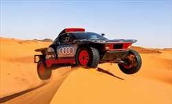 Audi, dalla Dakar alla Formula 1: il messaggio social che sa già di sfida per il 2026