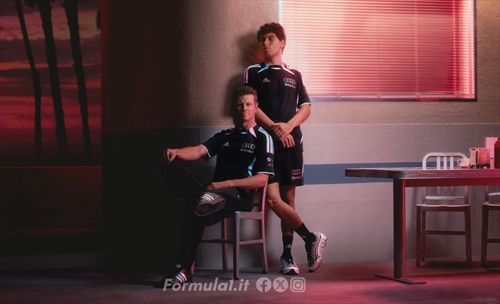 Audi e Adidas insieme, svelata la collezione speciale per Miami - Audi e Adidas insieme, svelata la collezione speciale per Miami