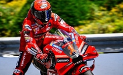 Bagnaia: «Vorrei veder vincere la Ferrari. Leclerc? Al livello di Verstappen. Ma il mio preferito...» - Bagnaia: «Vorrei veder vincere la Ferrari. Leclerc? Al livello di Verstappen. Ma il mio preferito...»