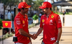 Bahrain, il telepass di Verstappen e la guerriglia ferrarista