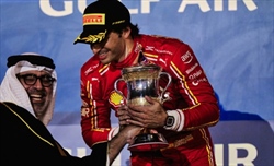 Bahrain, il telepass di Verstappen e la guerriglia ferrarista - Bahrain, il telepass di Verstappen e la guerriglia ferrarista
