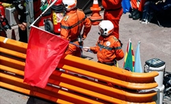 Bandiera rossa e pit-stop «gratuiti»: chiesta a gran voce la modifica della regola