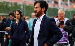 «Ben Sulayem è come un dittatore»: i piloti sono pronti ad alzare la voce
