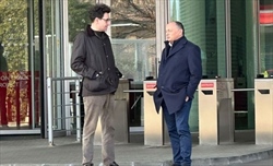 Binotto: «La SF-23 non è la mia Ferrari». Poi s'incontra con Vasseur, lo scatto - Binotto: «La SF-23 non è la mia Ferrari». Poi s'incontra con Vasseur, lo scatto