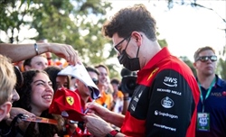 Binotto sulla seconda guida Ferrari: Sainz sfortunato, confido metterà presto Charles alle corde  - Binotto sulla seconda guida Ferrari: Sainz sfortunato, confido metterà presto Charles alle corde 