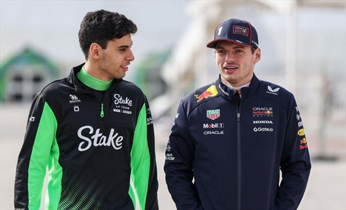 Bortoleto dice la sua: «Verstappen, insieme a Senna, è il miglior pilota di sempre»