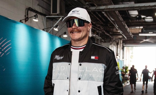 Bottas racconta divertito il furto d’auto subito a Miami - Bottas racconta, divertito, il furto d’auto subito a Miami