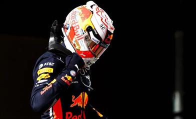 Brasile: Verstappen in Pole, Albon sesto a 4 decimi - Brasile: Verstappen in Pole, Albon sesto a 4 decimi