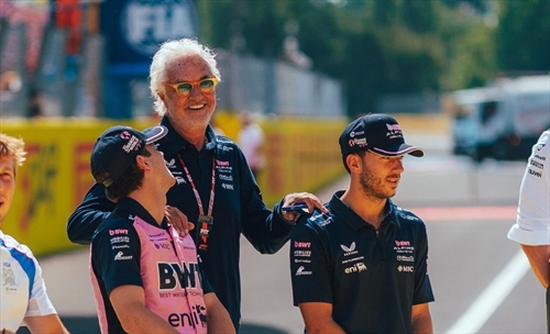Briatore conferma: «due candidati» per il sedile Alpine 2026