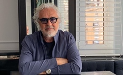 Briatore: «Tutti si devono inchinare dinanzi alle prestazioni di Verstappen. Sulla Ferrari...» - Briatore: «Tutti si devono inchinare dinanzi a Verstappen»
