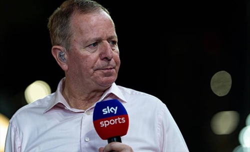 Brundle taglia corto: «Max, o lasci la F1 o la smetti»