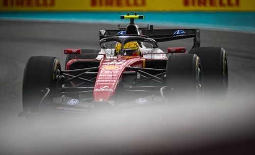 Button avverte Hamilton: il simulatore non si può abbandonare - Button avverte Hamilton: il simulatore non si può abbandonare