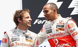 Button: «Hamilton è migliorato tanto, non era così 10 anni fa»