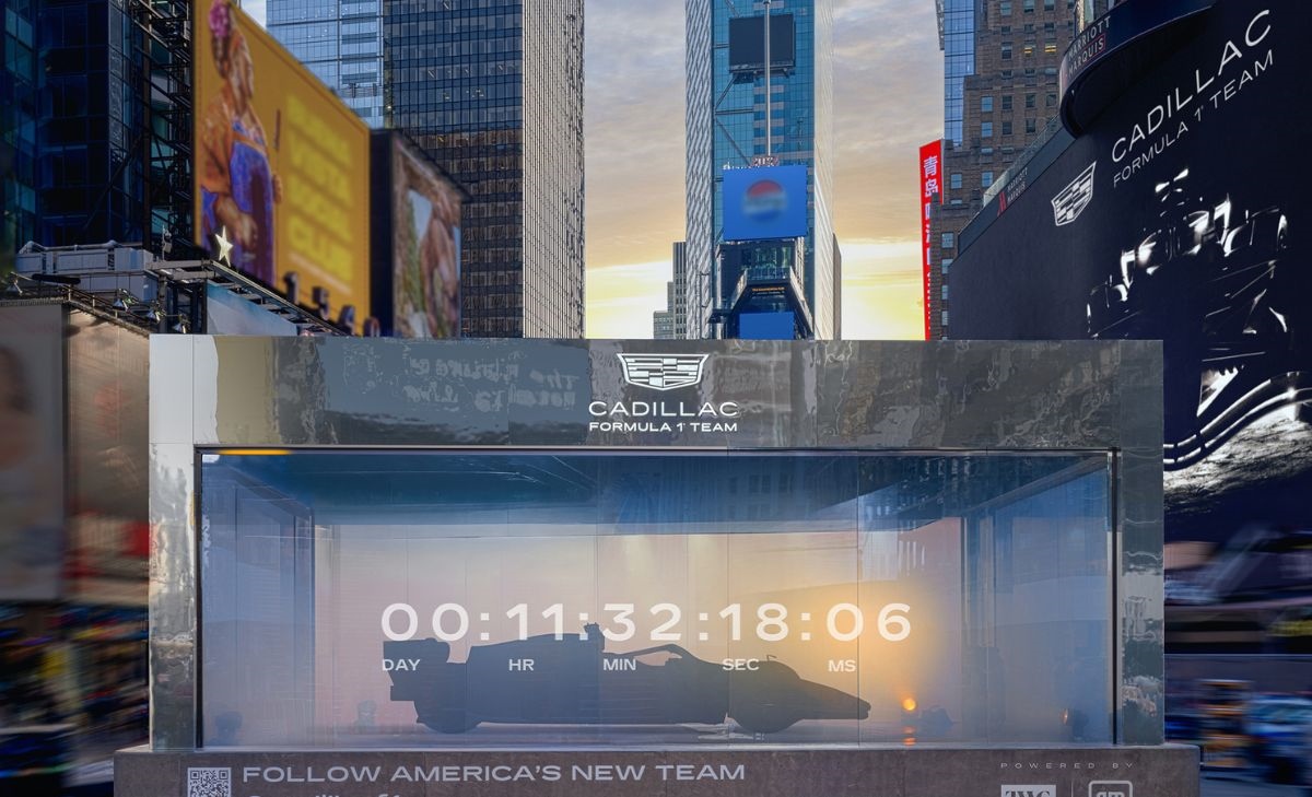 Cadillac sconvolge la F1: livrea 2026 svelata al Super Bowl