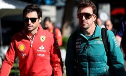 Carlos Sainz, il disoccupato di lusso: perchè Red Bull e Mercedes dovrebbero ingaggiarlo - Carlos Sainz, il disoccupato di lusso: perchè Red Bull e Mercedes dovrebbero ingaggiarlo