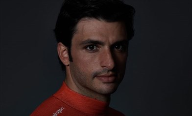 Carlos Sainz, il «reinventarsi» per battere Leclerc e l'assoluzione a Binotto - Carlos Sainz, il «reinventarsi» per battere Leclerc e l'assoluzione a Binotto