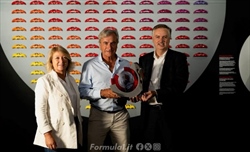 Carlos Sainz Sr in visita alla Brembo: «Questa sede è meravigliosa»