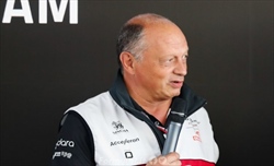 Caso Red Bull, Steiner: «Chi se ne frega se la squalifica è tardiva». Vassuer analizza i vantaggi - Caso Red Bull, Steiner: «Chi se ne frega se la squalifica è tardiva». Vassuer analizza i vantaggi