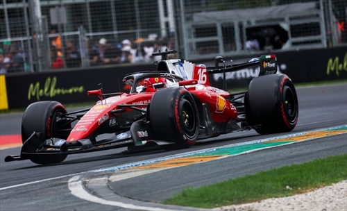 Cina, la Ferrari le tenta tutte: innova ed emula, ma potrebbe esserci un problema