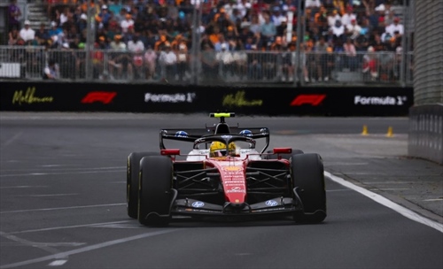 Cina, la Ferrari le tenta tutte: innova ed emula, ma potrebbe esserci un problema - Cina, la Ferrari le tenta tutte: innova ed emula, ma potrebbe esserci un problema