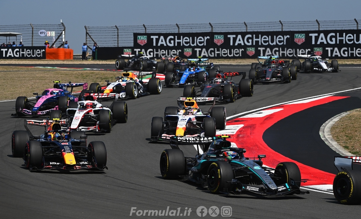 Clamoroso, Guardia di Finanza: evasi milioni di euro. I team di F1 sotto indagine