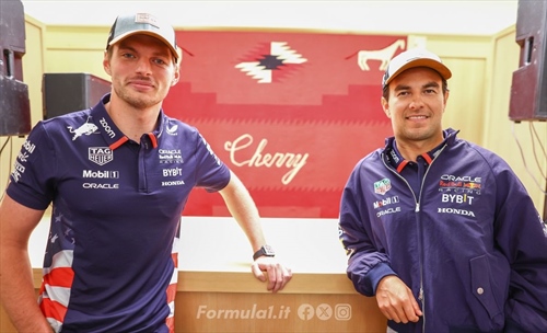 Colpo Cadillac, Verstappen elogia Perez: «Porterà un grande vantaggio al team»