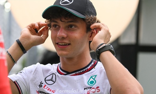 Critiche, concentrazione e riscatto: Antonelli (ri)conquista la fiducia di Wolff - Critiche, concentrazione e riscatto: Antonelli conquista la fiducia di Wolff