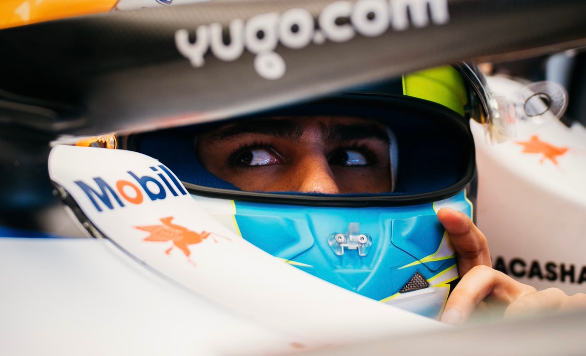 Da fan a rivale: Lindblad realizza il sogno di correre contro Hamilton