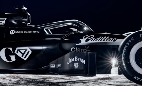 Dal SuperBowl alla Formula 1: svelata la monoposto della Cadillac - Dal SuperBowl alla Formula 1: svelata la monoposto della Cadillac
