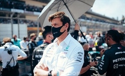 Retroscena dall'Inghilterra - Tutte le richieste della Mercedes alla FIA - Dall'Inghilterra - I dettagli delle richieste Mercedes alla FIA: tutto il Mondiale in discussione