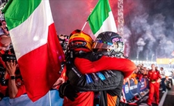 Sainz come Mike Tyson e Leclerc al tappeto: Marca sbeffeggia il monegasco - Dalla Spagna, Marca contro Leclerc: «Ha incassato due KO alla Mike Tyson»