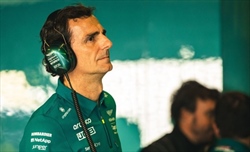 De La Rosa racconta la Ferrari: «Andai da Domenicali, vidi la Gazzetta aperta e capii che...» - De La Rosa racconta la Ferrari: «Andai da Domenicali, vidi la Gazzetta e capii che eravamo nei guai...»