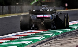 Disastro Alpine, la rabbia di Ocon: «Un altro errore, è il secondo in due weekend»