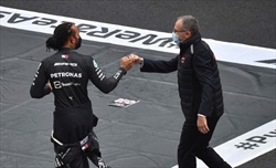 Domenicali: «La Ferrari ha bisogno di Hamilton, non è solo business»