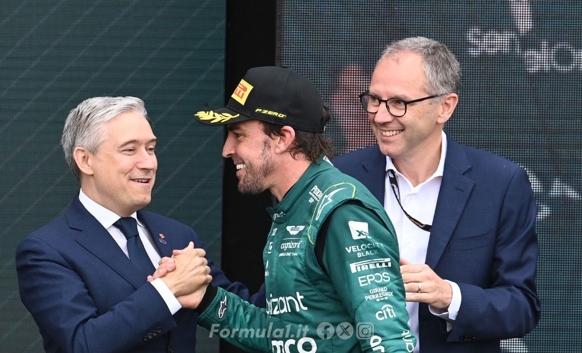 Domenicali vorrebbe vedere Alonso correre in F1 a tempo indeterminato